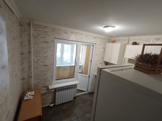 Apartament cu 2 camere, 50 m², Botanica, Chișinău foto 6