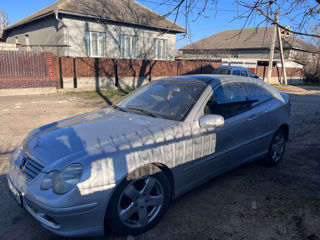 Mercedes C-Class Coupe foto 2