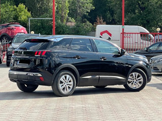 Peugeot 3008 foto 2