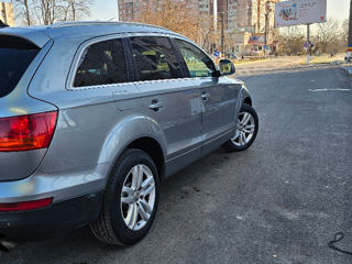 Audi Q7 foto 9