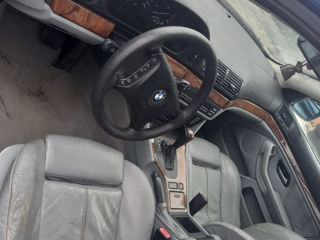 BMW 5 Series foto 7