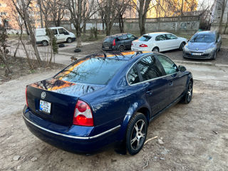 Volkswagen Passat foto 3