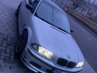 BMW 3 Series foto 6