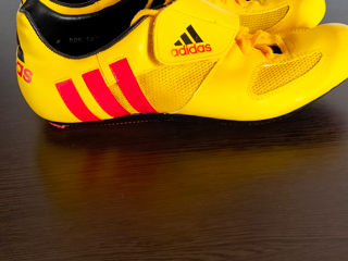 Adidas-Giro-Vaude-Shimano-Mavic. foto 1