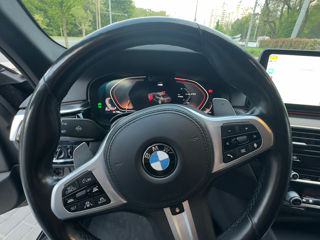 BMW 5 Series foto 8