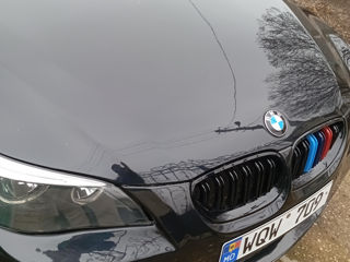 BMW 5 Series foto 4