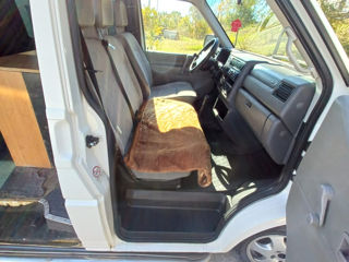 Volkswagen Caravelle foto 17