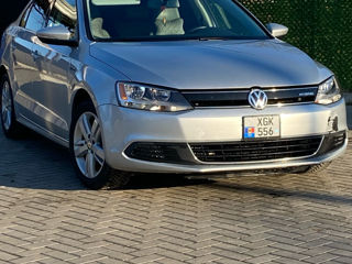 Volkswagen Jetta foto 8