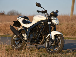 Hyosung GT250