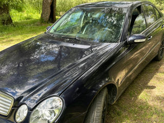 Mercedes E-Class foto 4