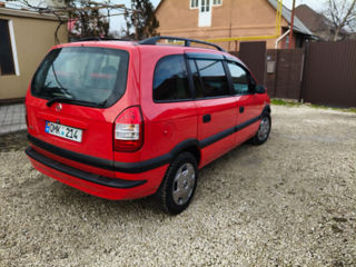 Opel Zafira foto 5