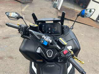 Yamaha Tmax 560 Tech Max 
Quad lock 
BCD
Top case 35L in culoare original 
Tara de origine Germania , MUNICH  foto 2