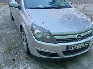 Opel Astra foto 1