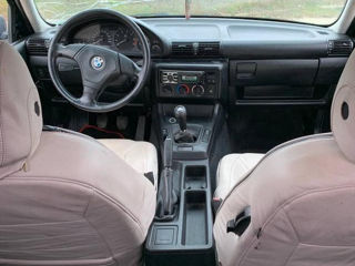 BMW 3 Series foto 2