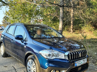 Suzuki S-Cross foto 2