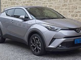 задняя правая дверь на Toyota  C-HR