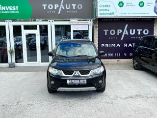 Mitsubishi Outlander фото 2