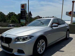 BMW 5 Series foto 2