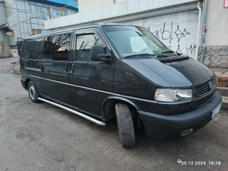 Volkswagen Transporter foto 1