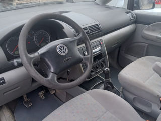 Volkswagen Sharan foto 8