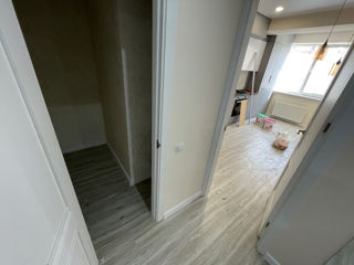 Montare Vinil SPC, PVC, LVT - Montarea Laminatului foto 7