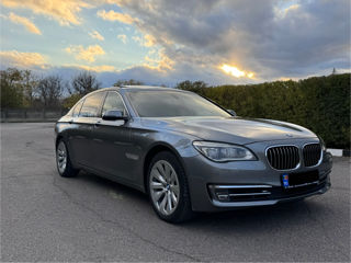 BMW 7 Series foto 3