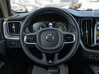 Volvo XC60 foto 10