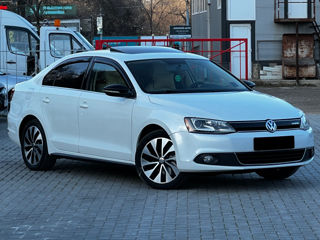 Volkswagen Jetta foto 4