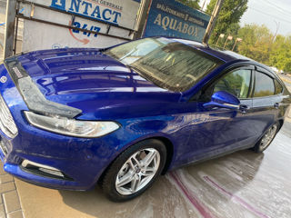 Ford Mondeo foto 2