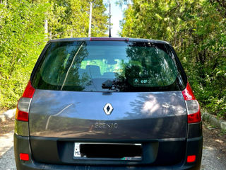 Renault Grand Scenic foto 8