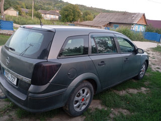 Opel Astra foto 1