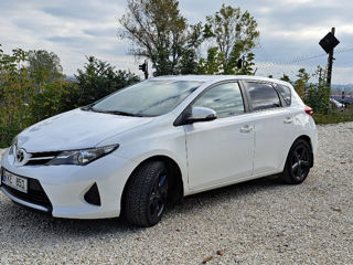 Toyota Auris foto 2