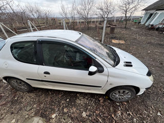 Peugeot 206 foto 4