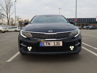 KIA Optima foto 1