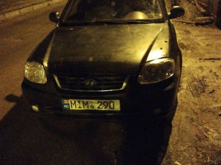 Hyundai Accent foto 3