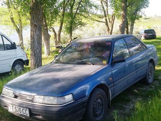 Mazda 626 foto 1