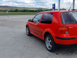 Volkswagen Golf foto 2