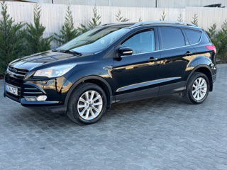 Ford Kuga foto 2