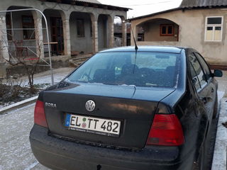 Volkswagen Bora foto 1