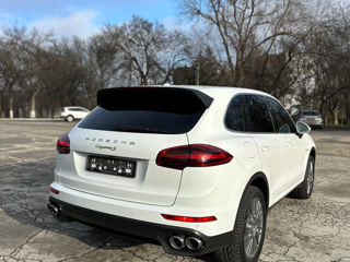 Porsche Cayenne foto 4