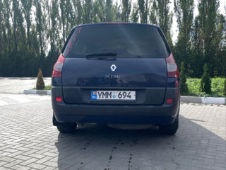 Renault Grand Scenic foto 3