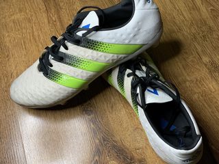 Vând boots Adidas ace 16.2 mărimea UK-11 foto 1