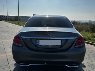 Mercedes C-Class foto 8