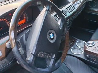 BMW 7 Series foto 2