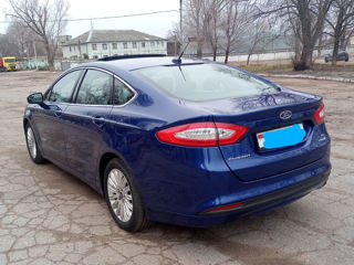 Ford Fusion foto 5