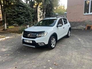 Dacia Sandero Stepway foto 1