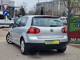 Volkswagen Golf foto 4