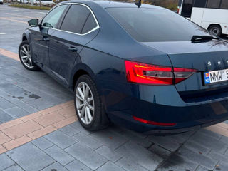 Skoda Superb foto 4