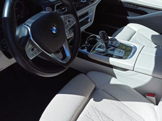 BMW 7 Series foto 8