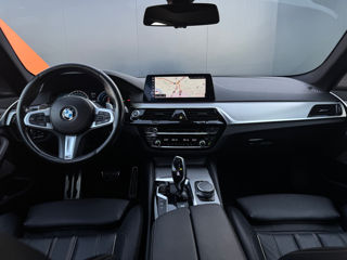 BMW 5 Series foto 10